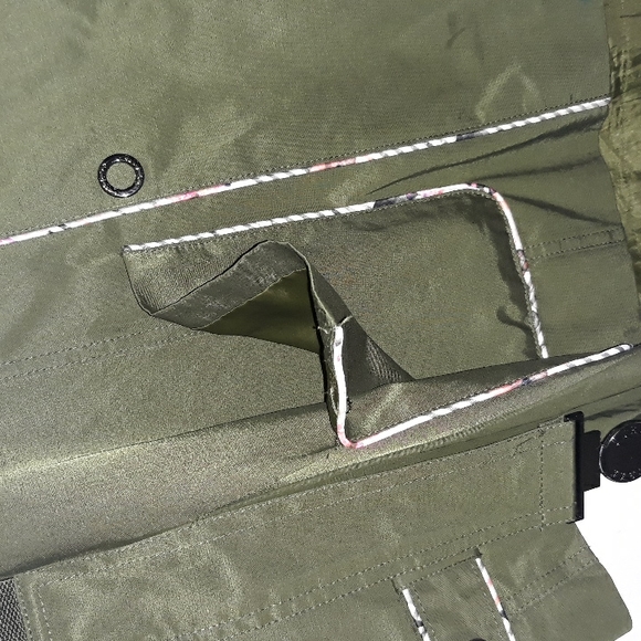 Rain coat - Picture 3 of 5